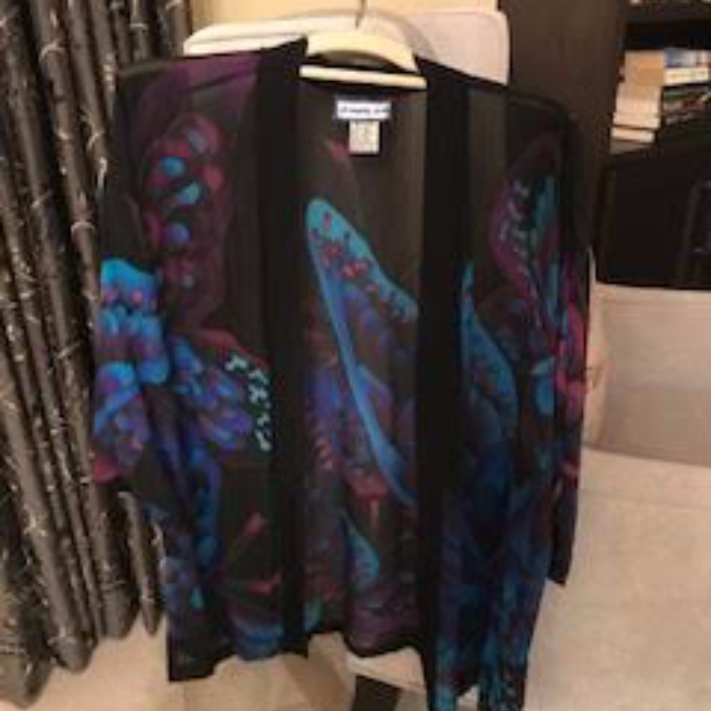 Simply Silk Short Kimono